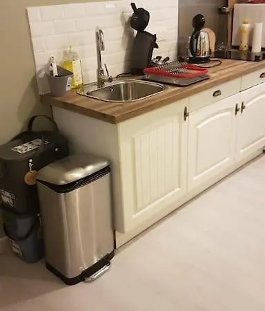 아파트 Cosy A 300m De La / Cosy Flat At 300m From The Sea 메를리몽